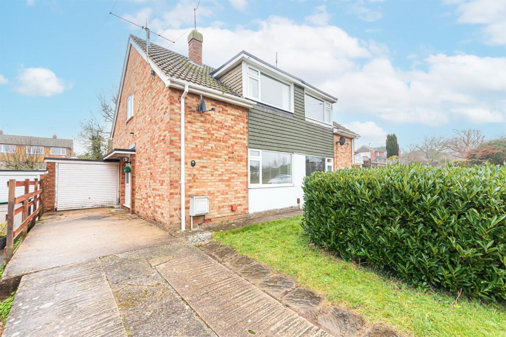 Main image of property: Brookside, Wokingham, RG41
