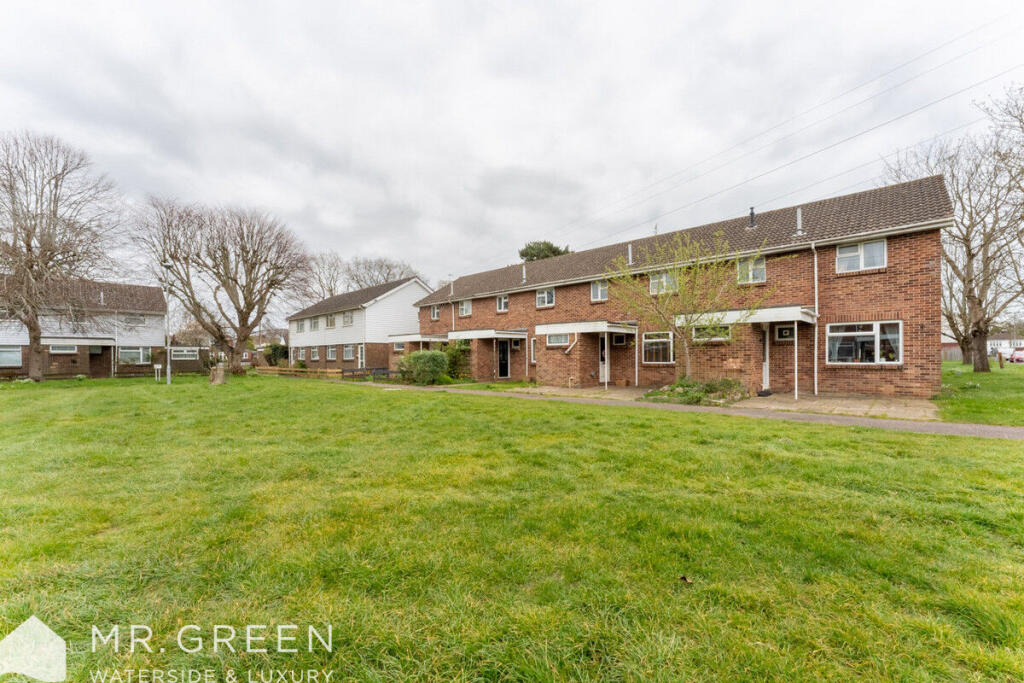 Main image of property: Melbourne Road, Christchurch, Dorset, BH23 2HY