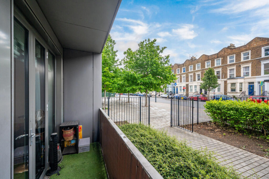Apartment in London - View 4