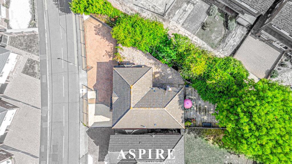 House in Southend-on-Sea - View 4