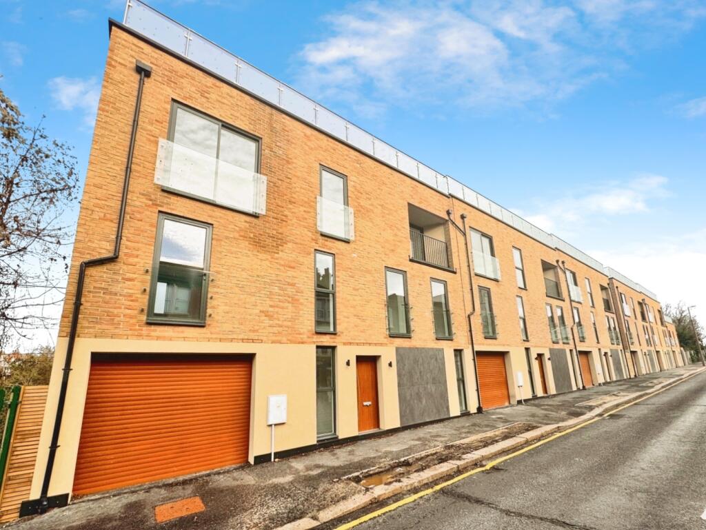 Main image of property: Station Road, Westcliff-On-Sea