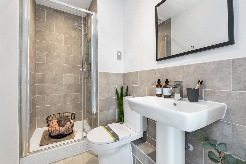 Apartment in Cambridge, Eddington - View 3