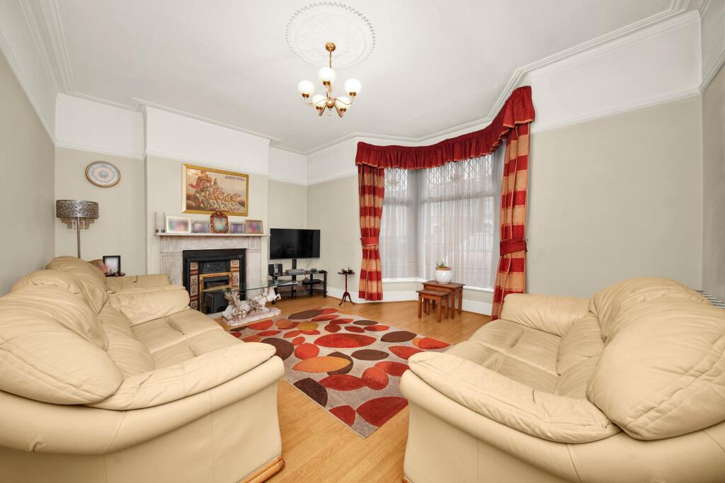 Kingswood Road, Ilford, IG3 photo 4