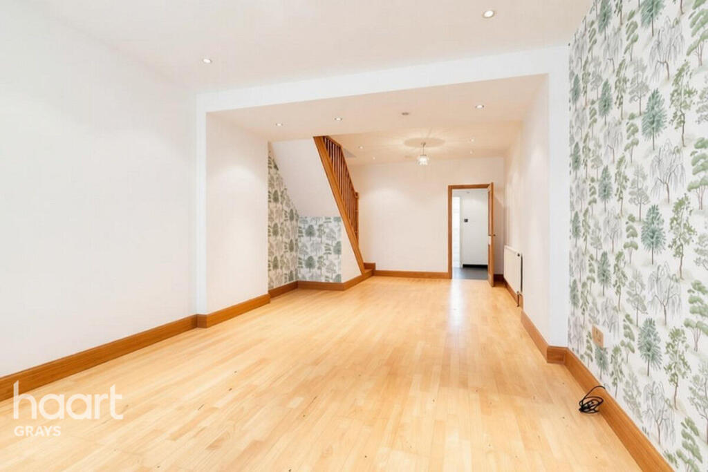 House in Thurrock, Essex - View 2