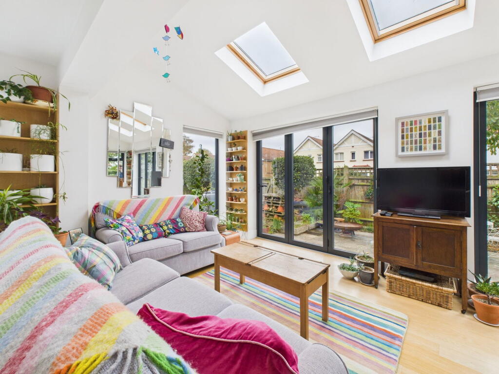 House in Worthing, West Worthing - More