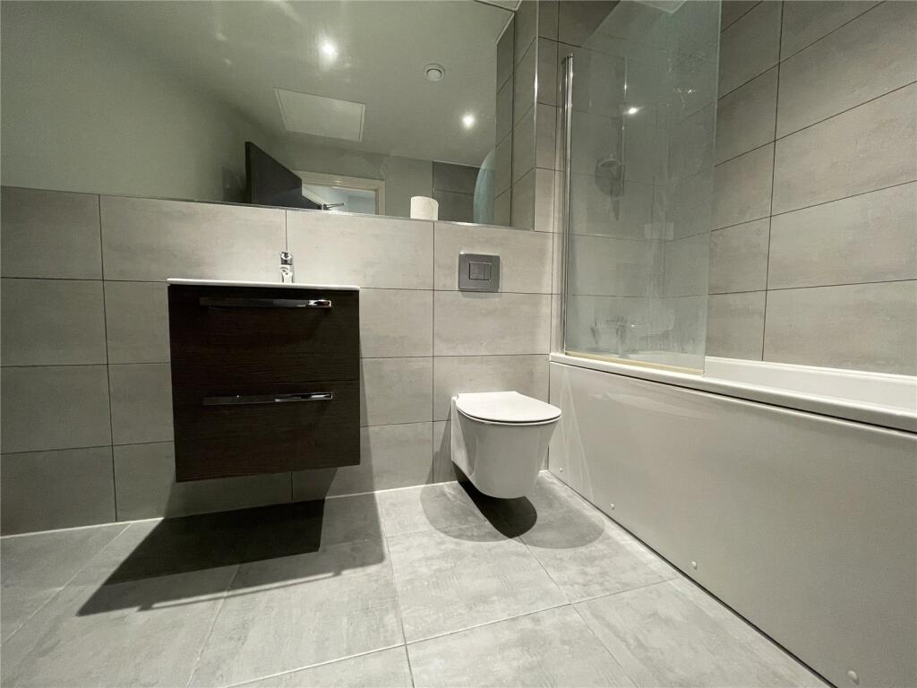 Apartment in Reading - More