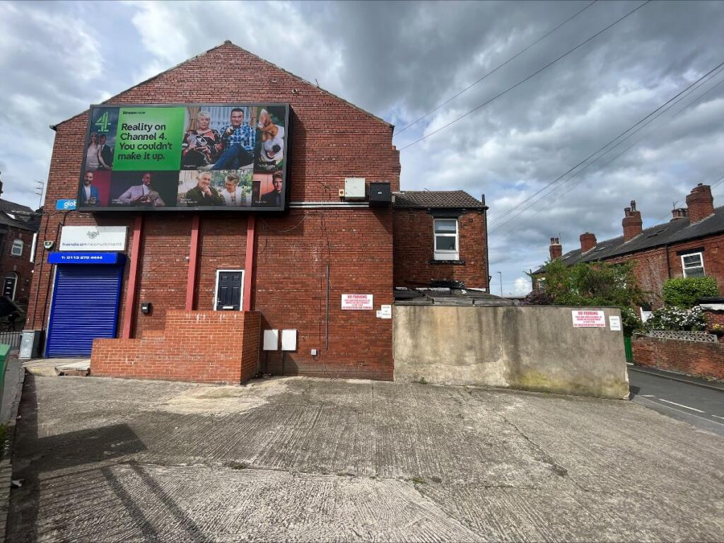 Main image of property: Dewsbury Road, Leeds