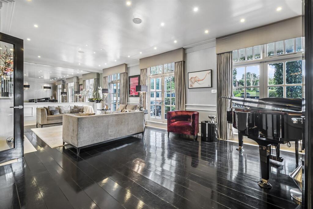 House in London - View 5