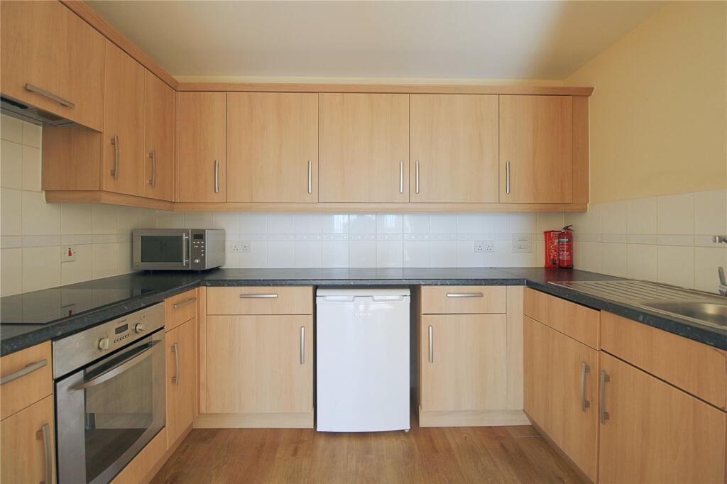 Apartment in London - More