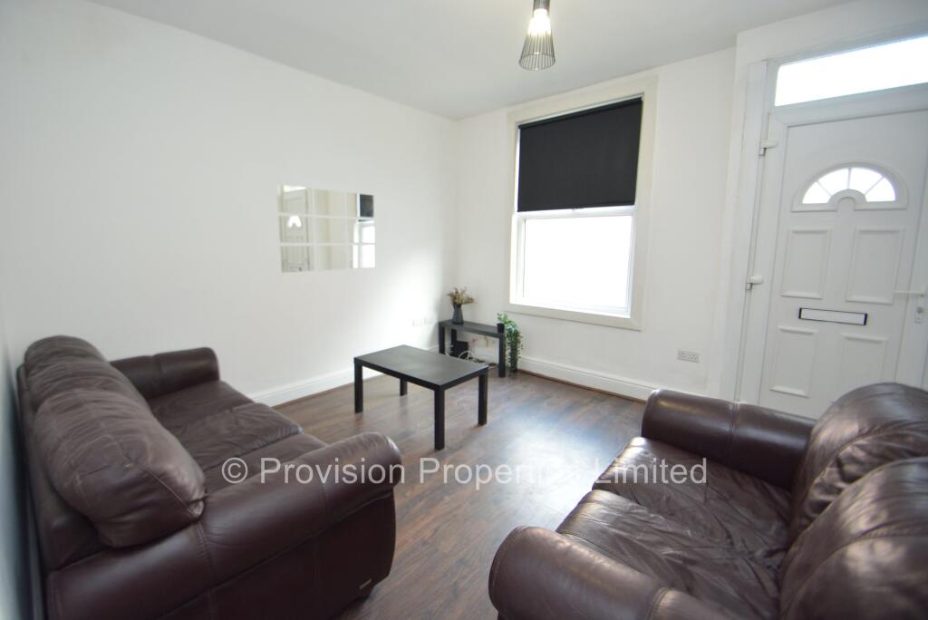 Royal Park Road, Hyde Leeds, LS6