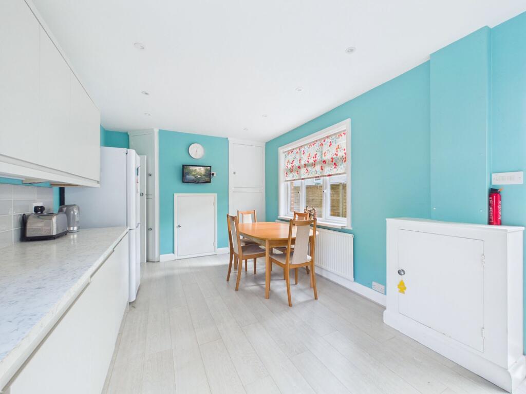 House in Portsmouth - View 3