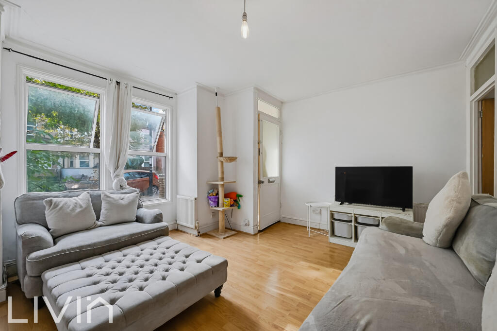 Apartment in London, Addiscombe - View 4
