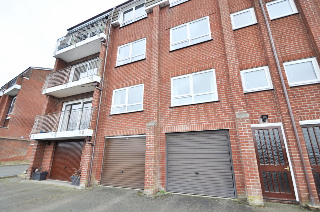 Redstone Park, Montpellier Crescent, New Brighton photo 2