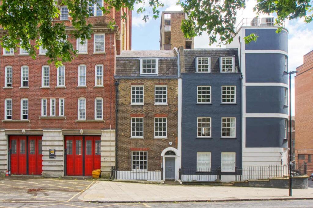 Main image of property: 40 Rosebery Avenue, Farringdon, London, EC1R 4RX