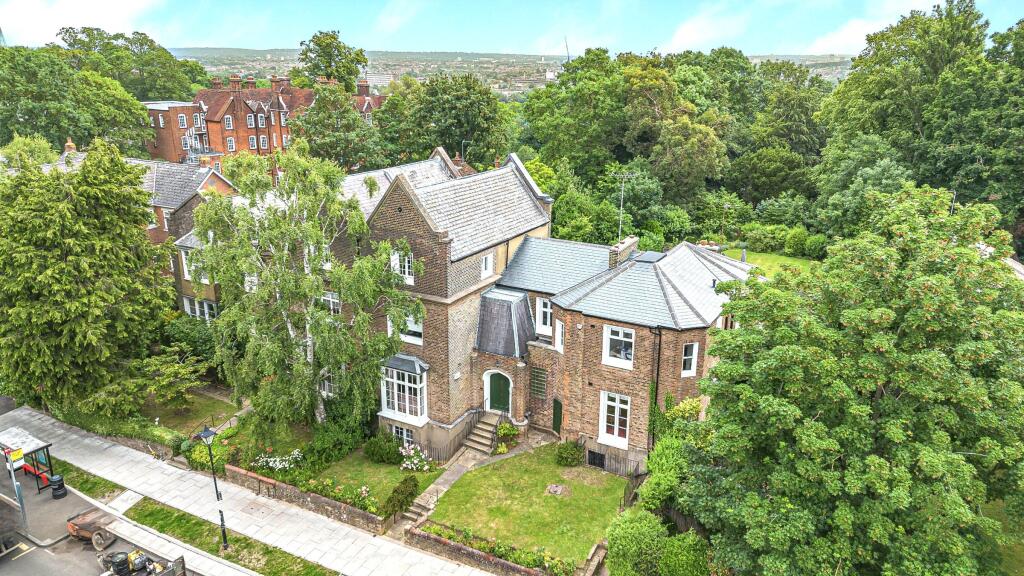 Main image of property: London Road, Harrow on the Hill Village