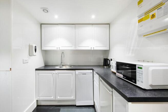 KITCHEN 1.jpg