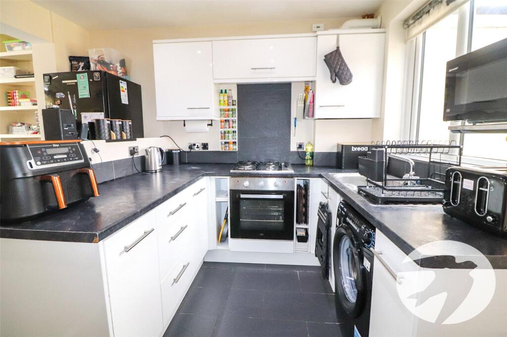House in Dartford - View 3