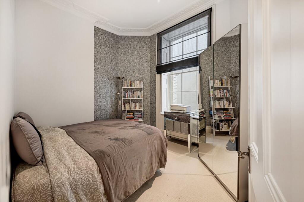 Apartment in London - More