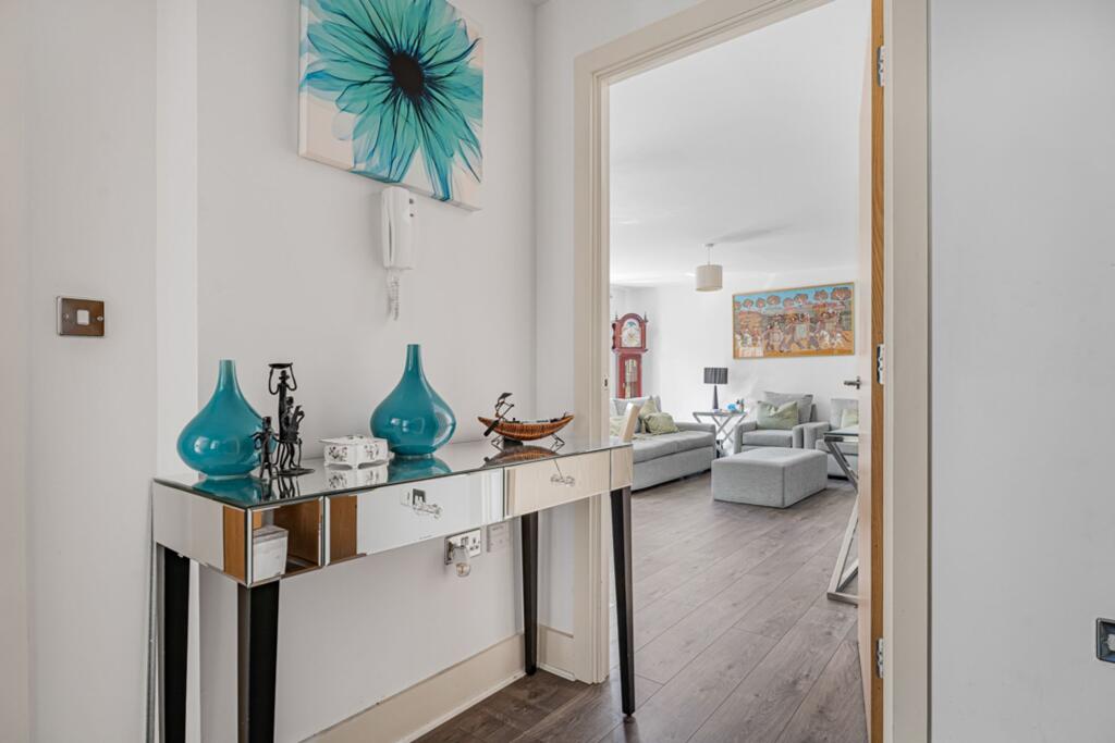 Apartment in Stevenage - View 5