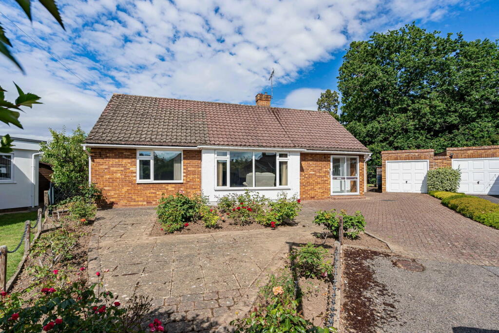 Main image of property: Eastwick Park Avenue, Bookham, KT23