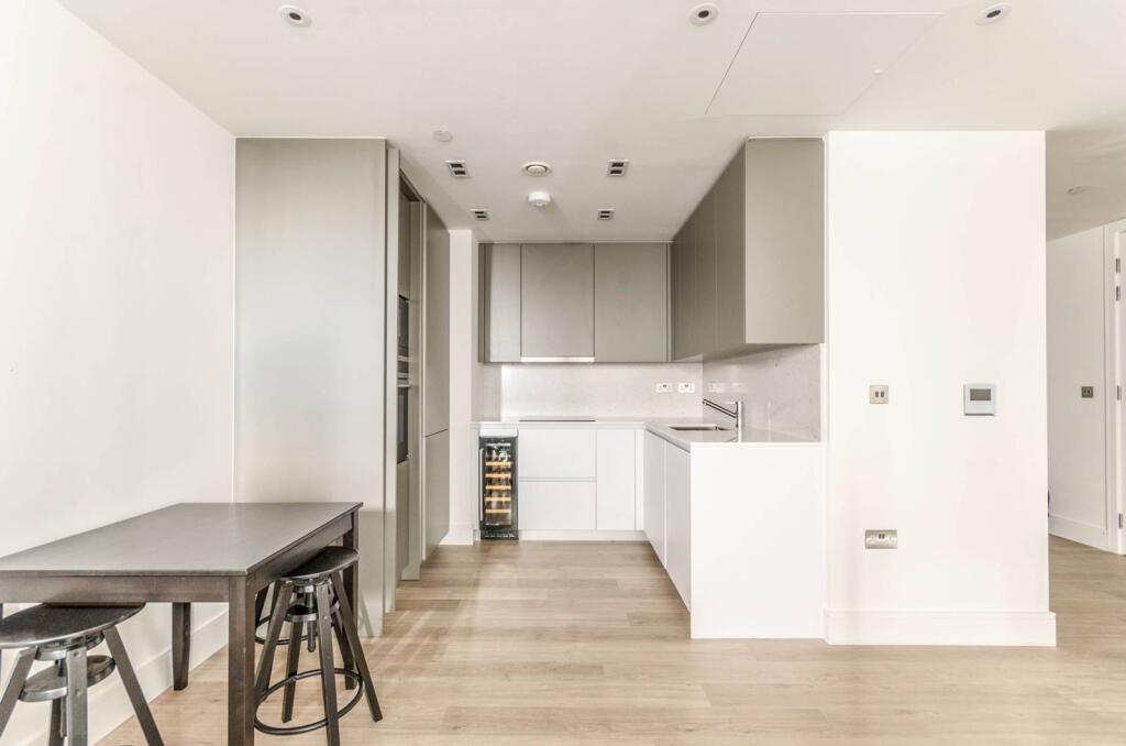 Main image of property: Carrara Tower, Clerkenwell, London, EC1V