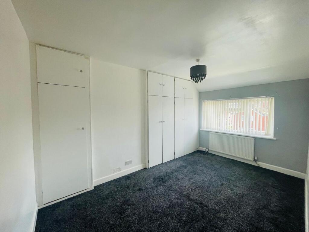 House in Sandwell, West Midlands - More