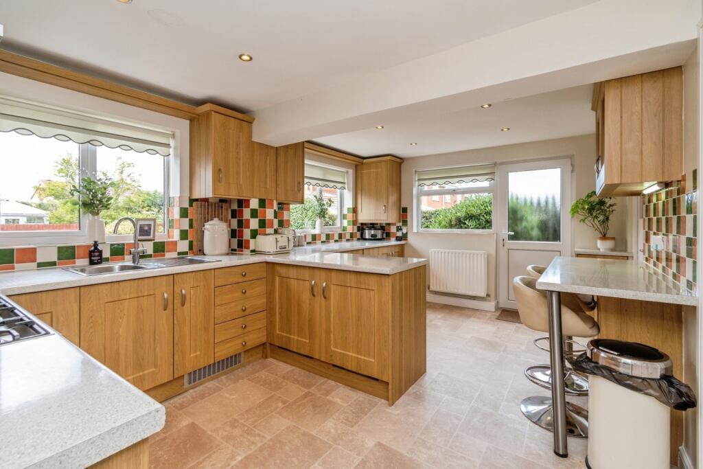 House in South Staffordshire, Essington - View 4