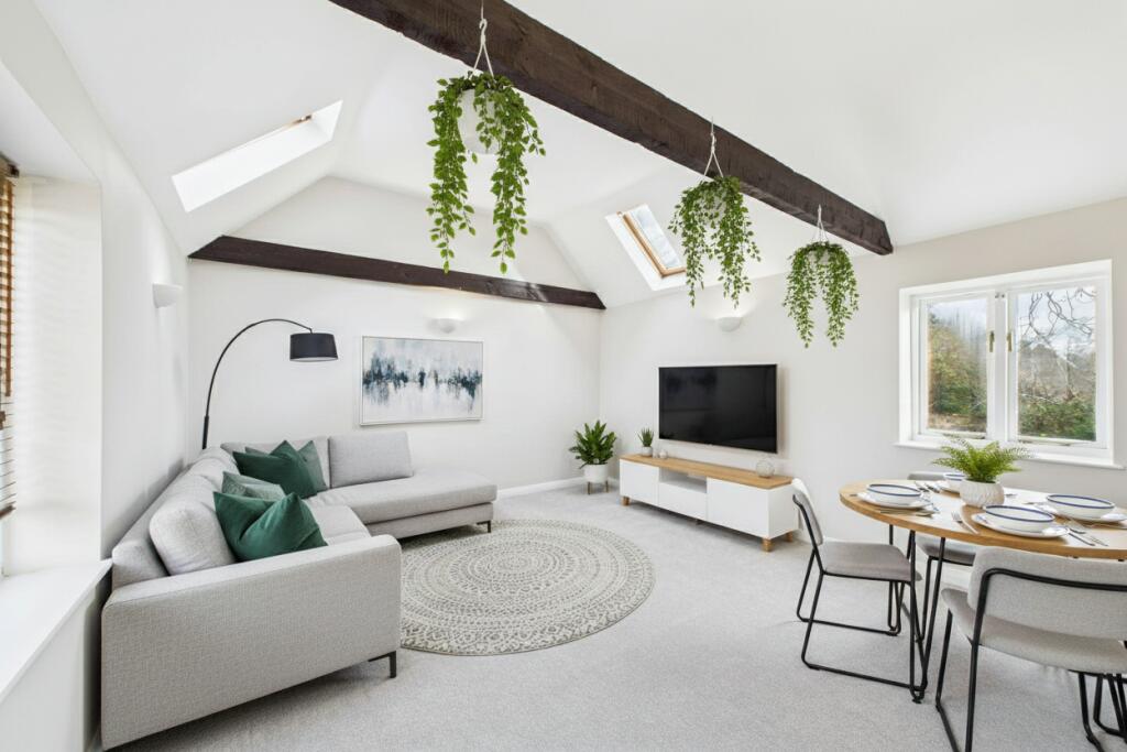 Main image of property: High Street, Somersham, Huntingdon, Cambridgeshire, PE28