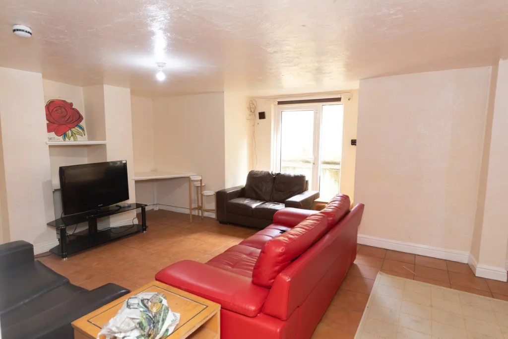 7 bedroom terraced house for rent