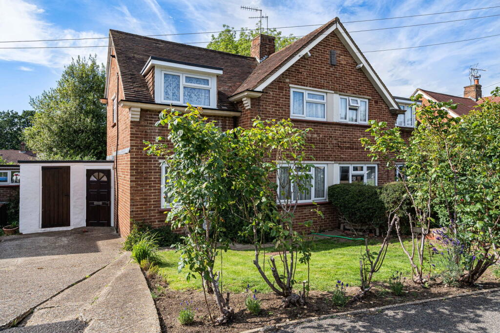 Main image of property: Long Dyke, Merrow, GU1