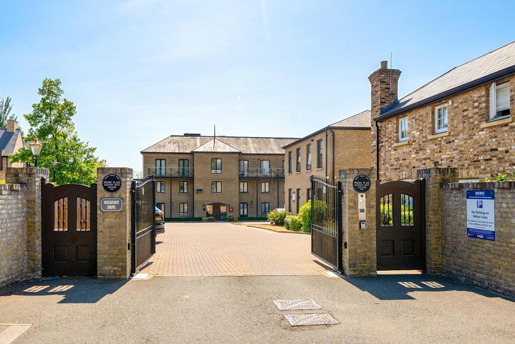 Main image of property: Davis House, London, N13 5DQ