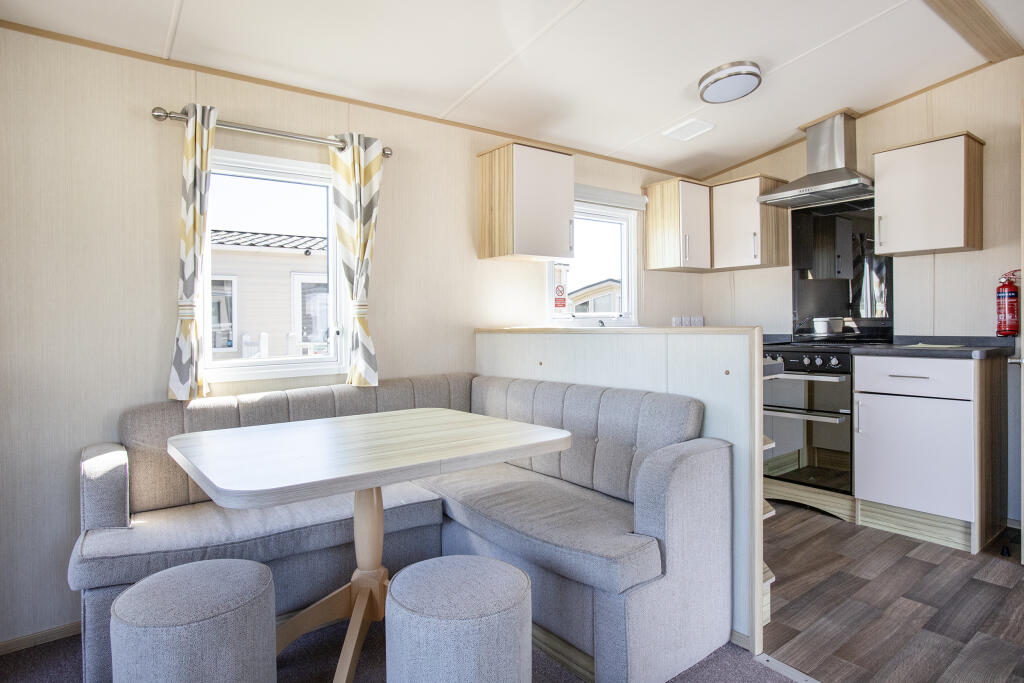 ABI Summer Breeze Deluxe, Sandyholme Holiday Park, Owermoigne, Dorchester, Dorset, DT2 8HZ photo 4