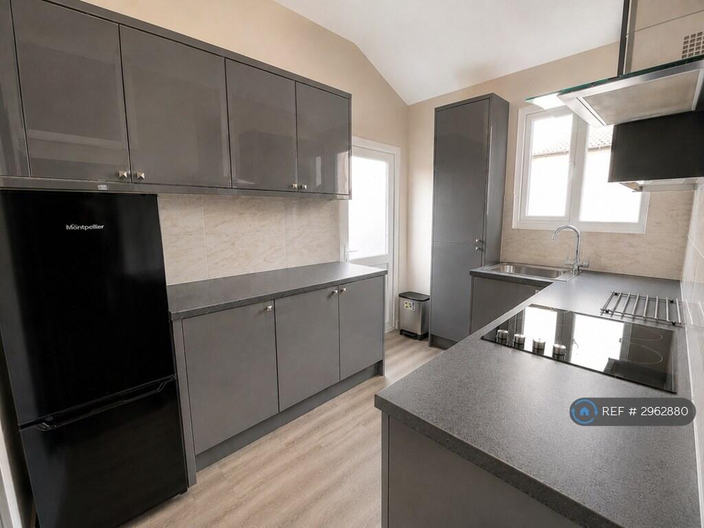 Main image of property: Victoria Road, Southend-On-Sea, SS1