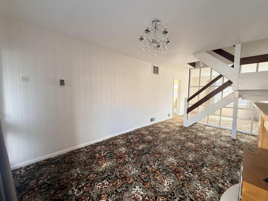 Ulster Drive, Kingswinford - View 3