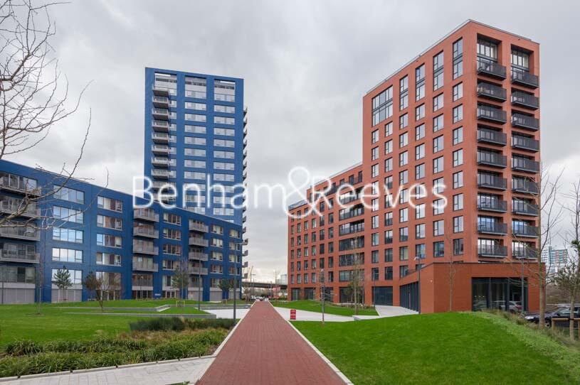 Main image of property: London City Island, Botanic Square, E14