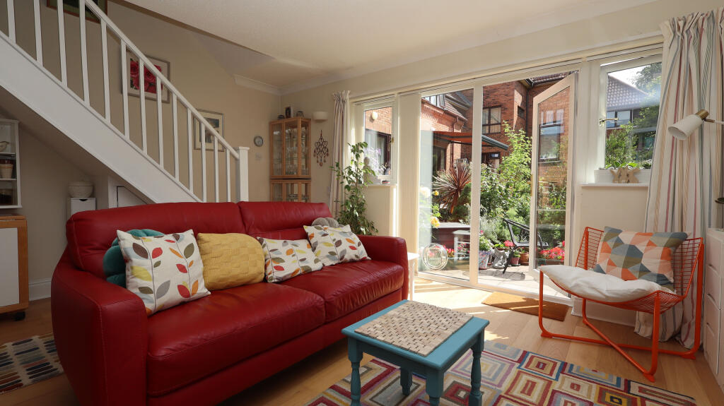 House in Glastonbury, Somerset - View 5