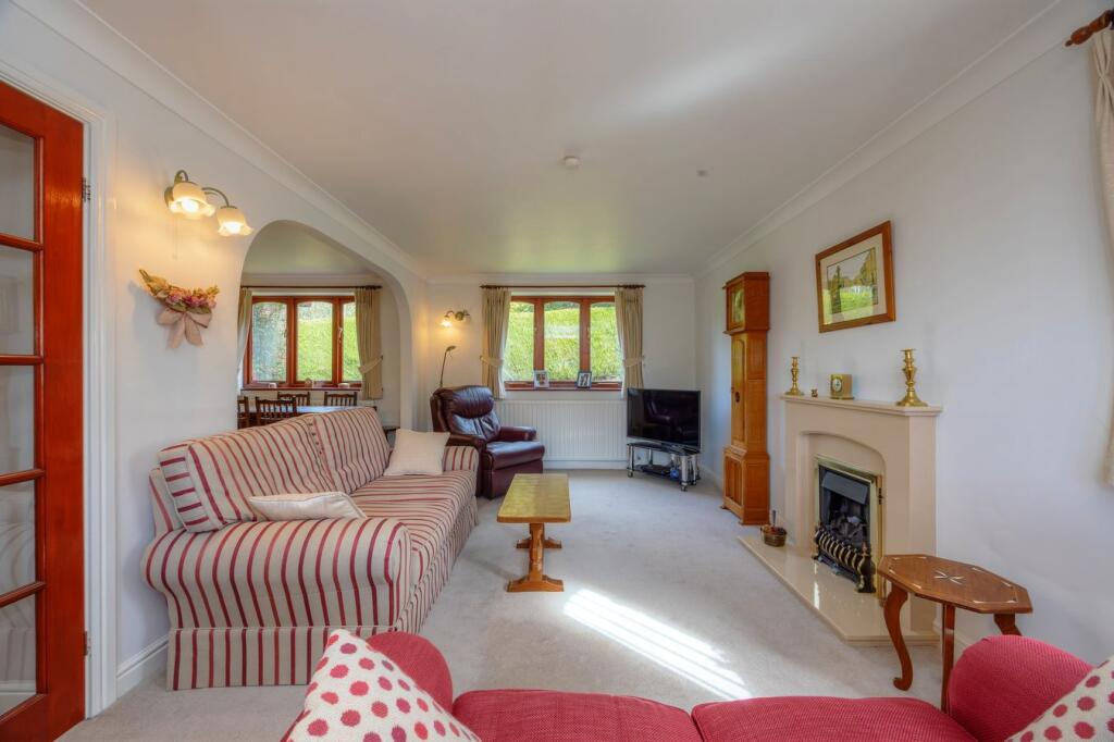 House in Wakefield, Notton - View 4