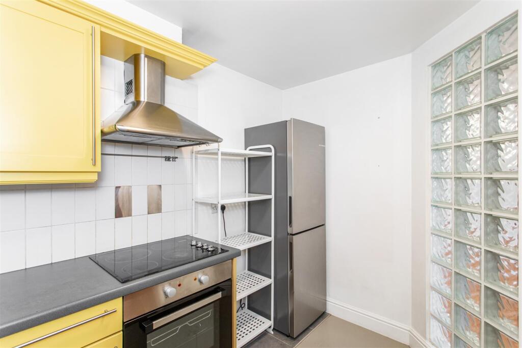 Hanover Place, Mile End, E3 - View 6