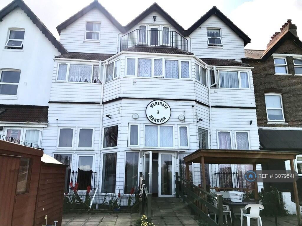 Apartment in Canterbury - View 4