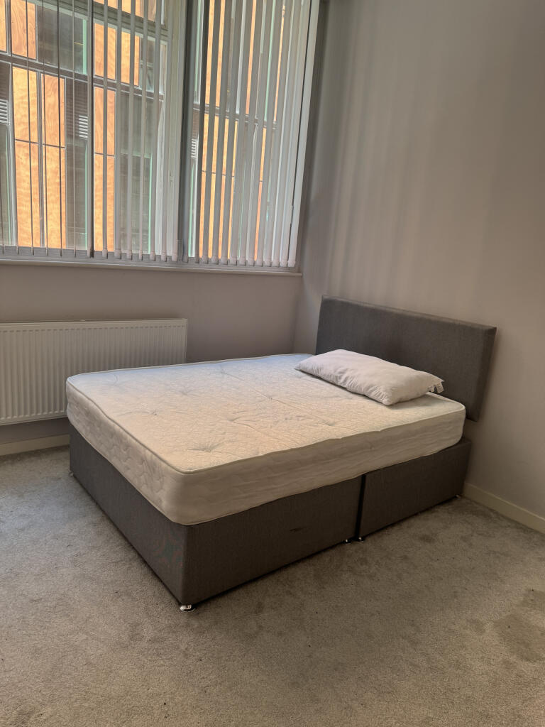 Apartment in Liverpool - View 4