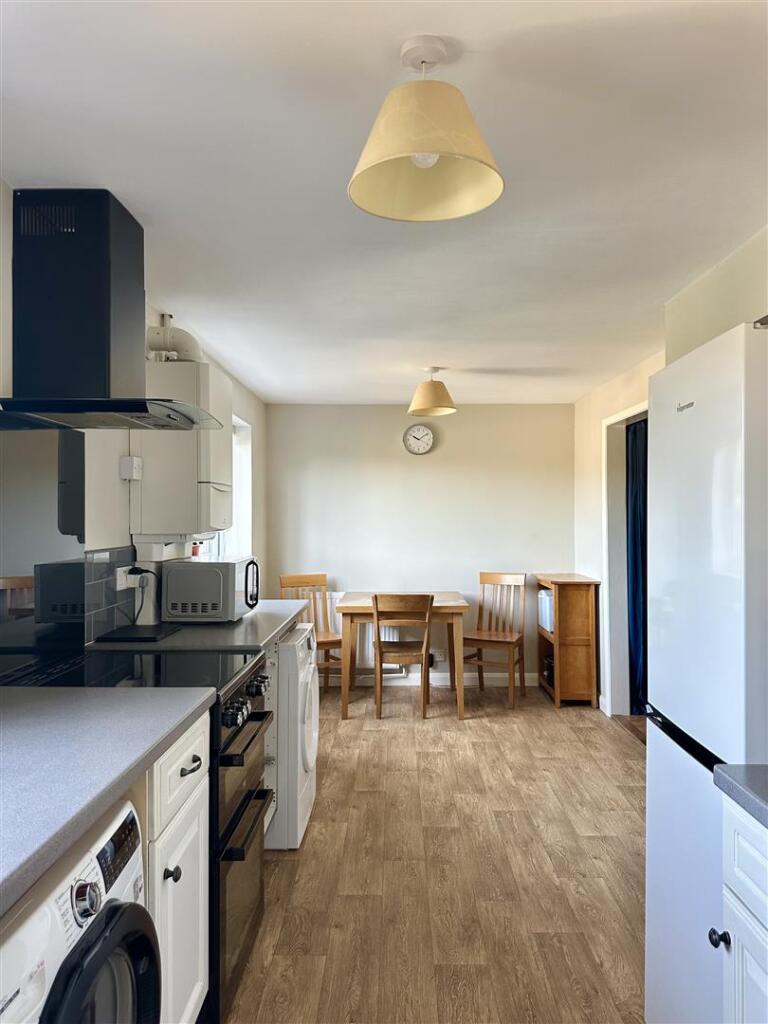 House in Tonbridge - View 3