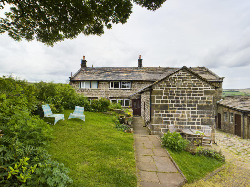 Smallholding for Sale – New Greenwood Lee Farm, Widdop Road, Hebden Bridge, HX7 7AZ photo 2