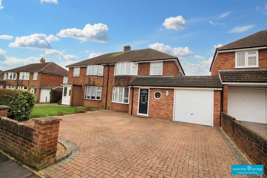Main image of property: Compton Avenue, Tilehurst, Reading