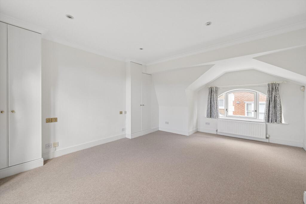 House in London - View 4