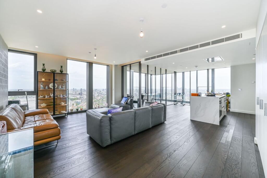 Apartment in London - View 3