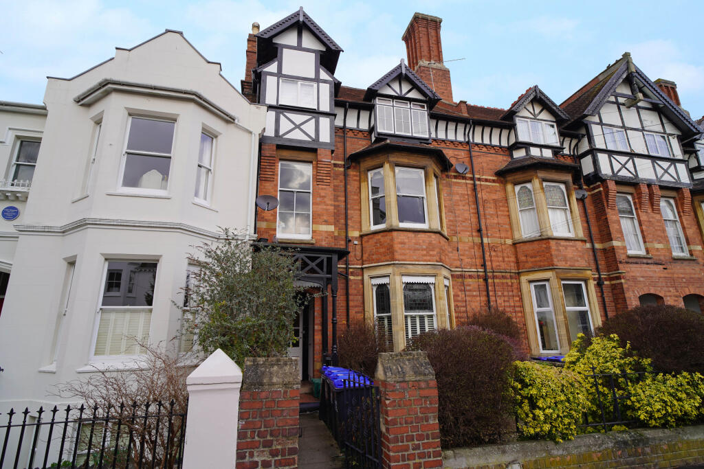 Main image of property: Heath Terrace, Leamington Spa, Warwickshire, CV32