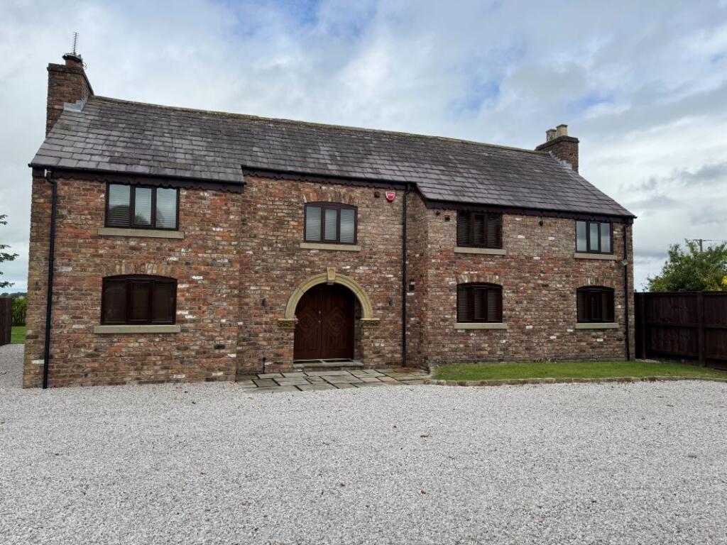 Main image of property: Ivy House Farm, Black Moss Lane, Scarisbrick, Ormskirk, Lancashire, L40 9RN