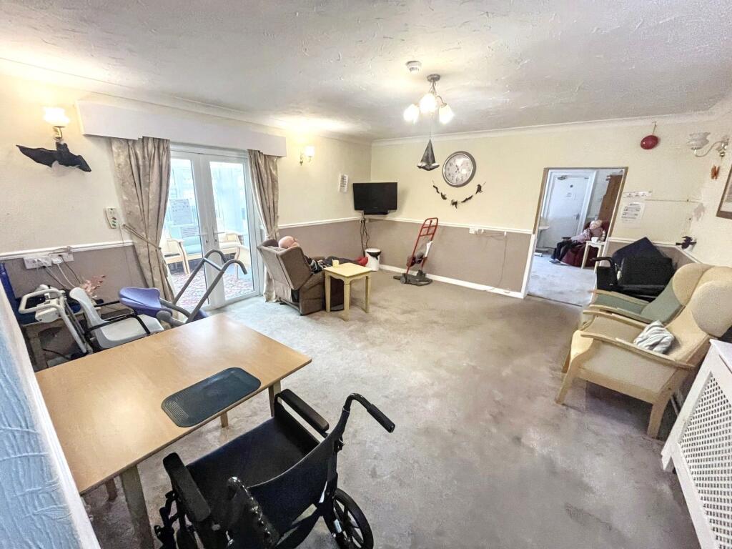 Norton Road, Norton, Stockton-on-Tees, Durham, TS20 2PU photo 3