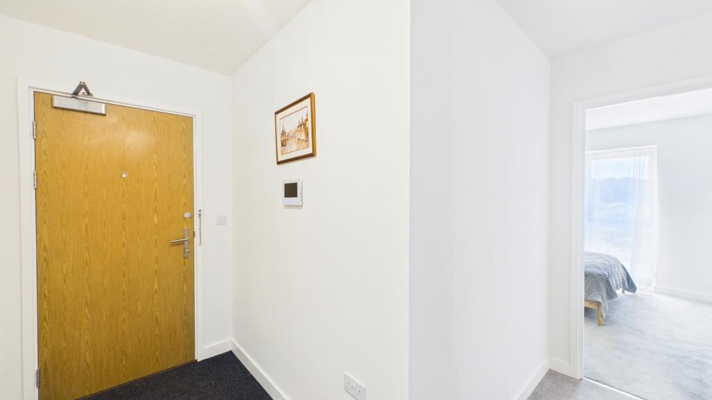Apartment in Doncaster, South Yorkshire - More