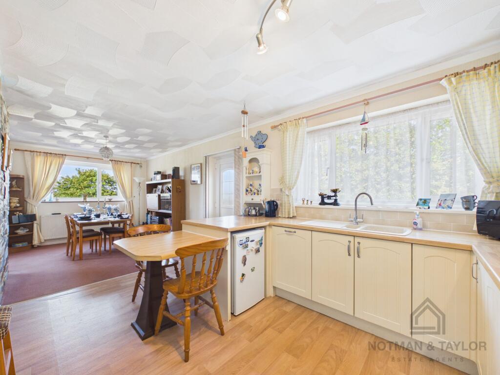 House in Plymouth - View 5